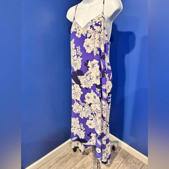 Tahari- NWT Purple Floral Maxi Dress with White Blooms Size Medium - Picture 1 of 13